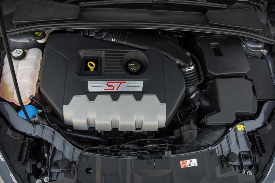  Ford Focus ST 2015 года  (ZA) (фото 24 из 30)